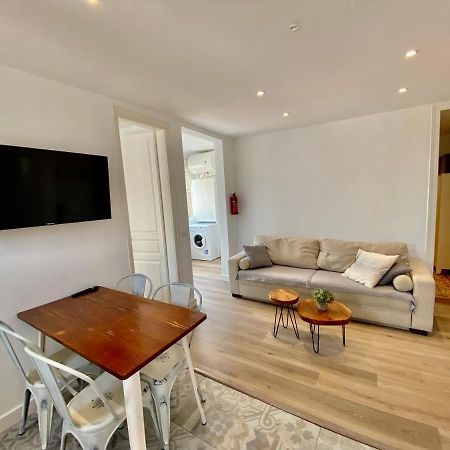 Suite Apartment Anselm Barcelona Cornella de Llobregat Bagian luar foto